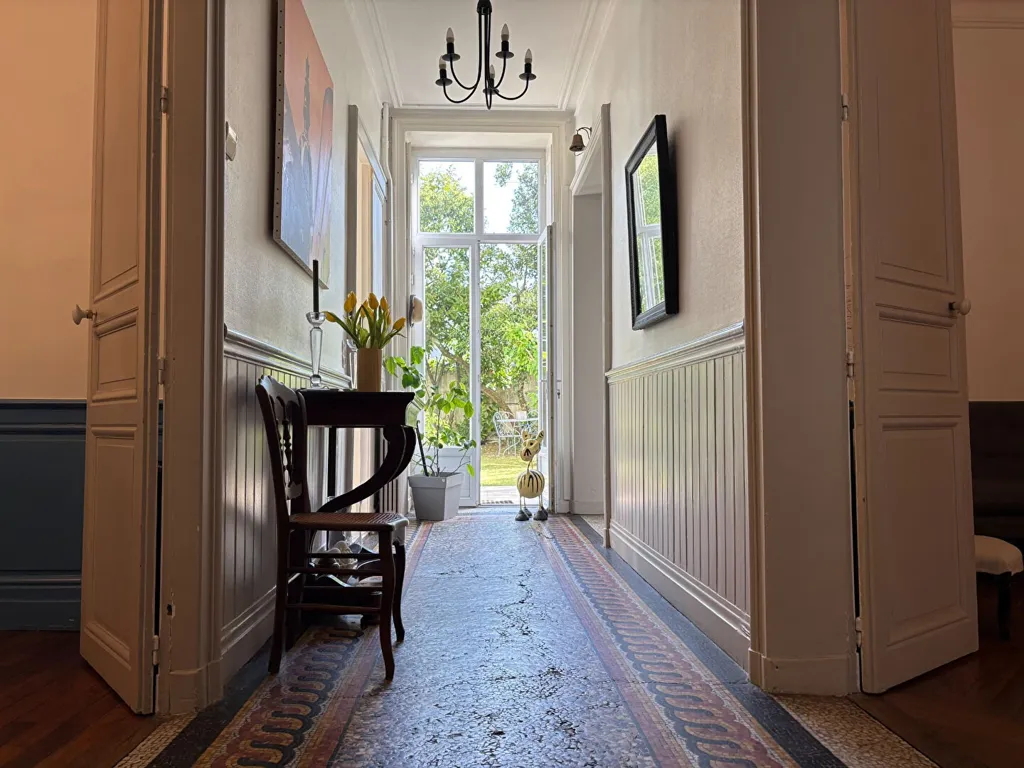 hallway_entrance