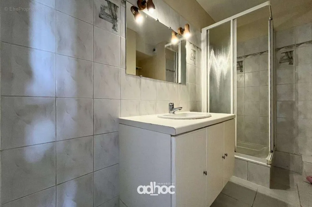 Vannitoad - Apartment with Parking in Saint-Jean-Le-Blanc