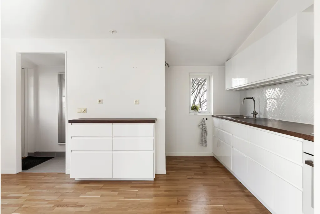 Cuisine - Renovated Villa with Garden in Matvik