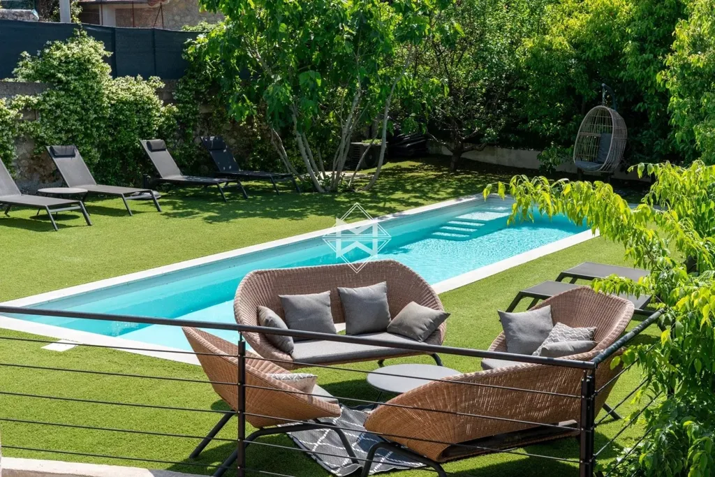 Bassein - Renovated Villa with Pool in Cannes