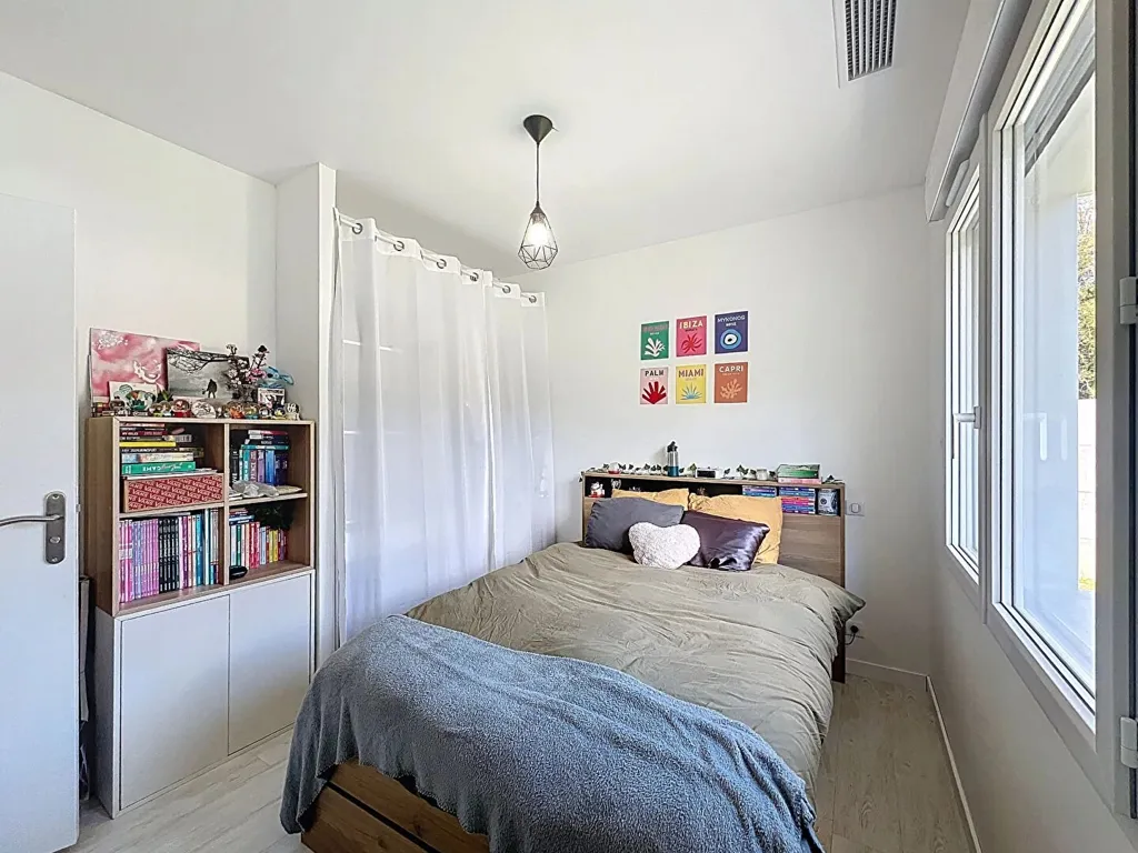 Chambres - Maison Rénovée avec Terrasse en Teck à Sanguinet