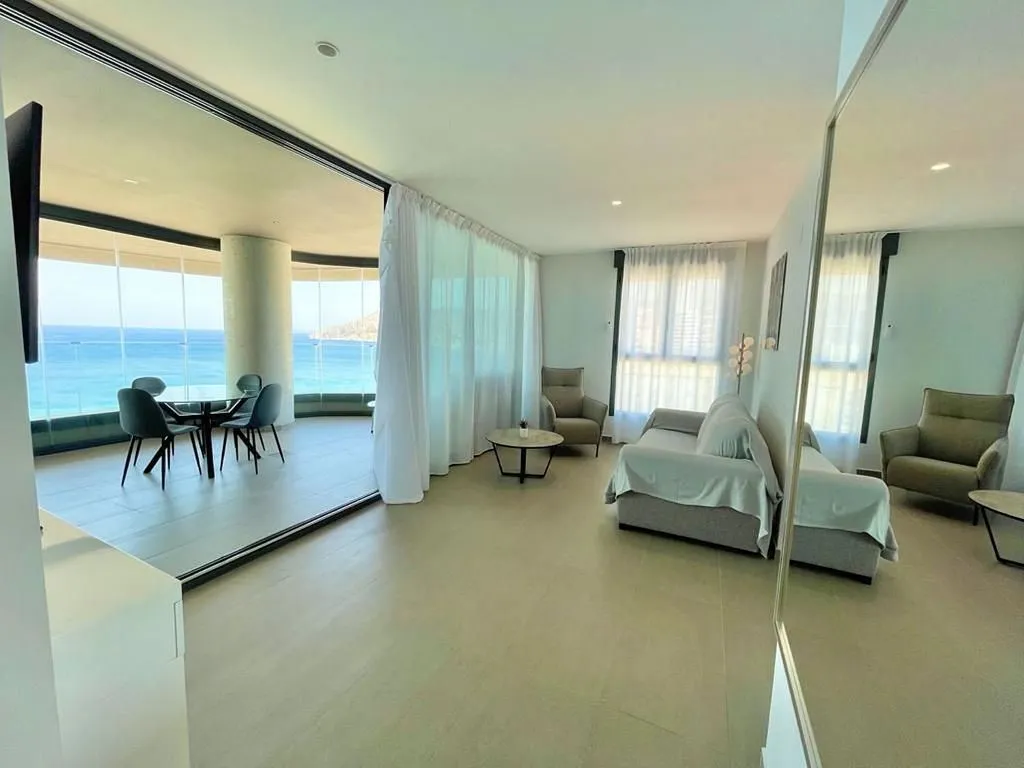 Elutuba - Modern Apartment with Pool in Playa del Bol