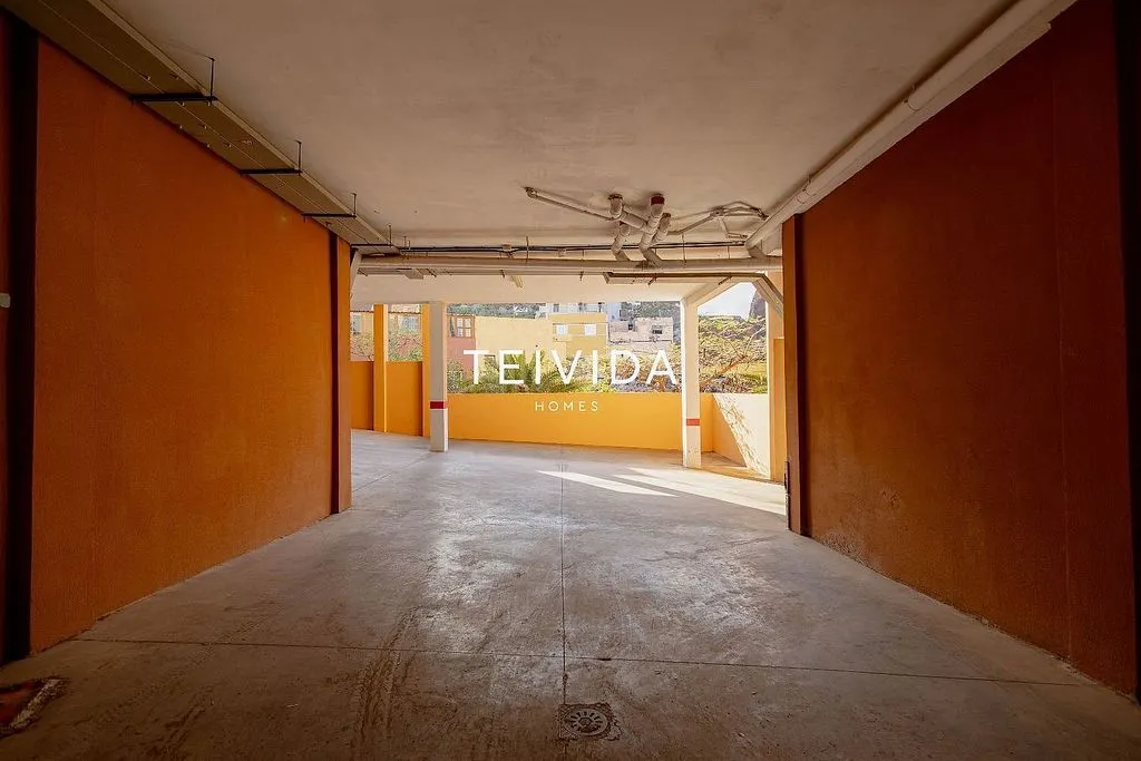 Garage - Apartment with Terrace in Santa Clara