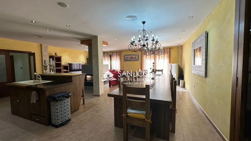 Salle à manger - Luxury Chalet with Tropical Pool in Aspe