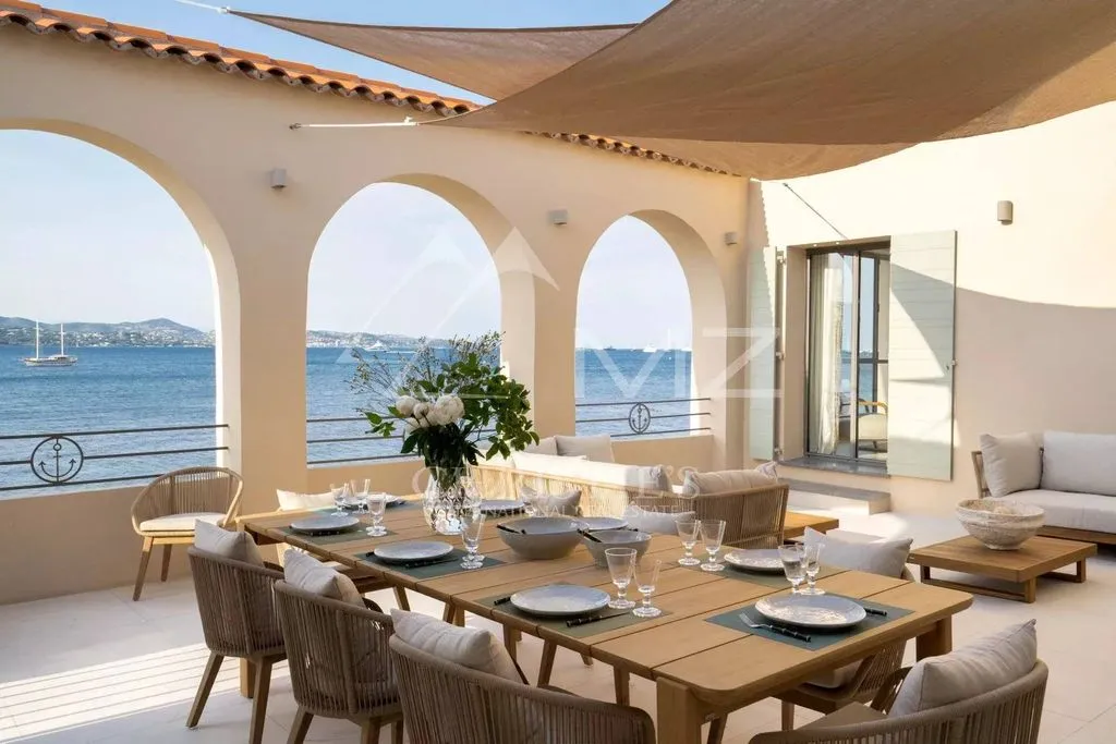 Terrass - Luxury Villa with Private Beach in Gassin