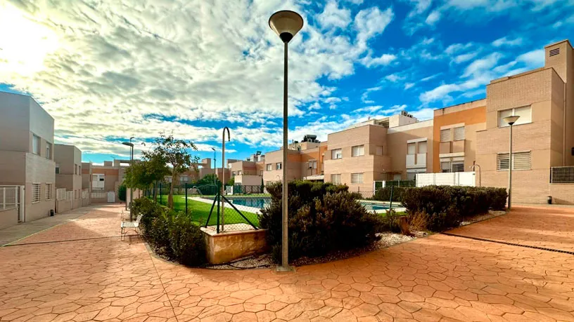 Aed - 3 magamistoaga maja asukohas Almería