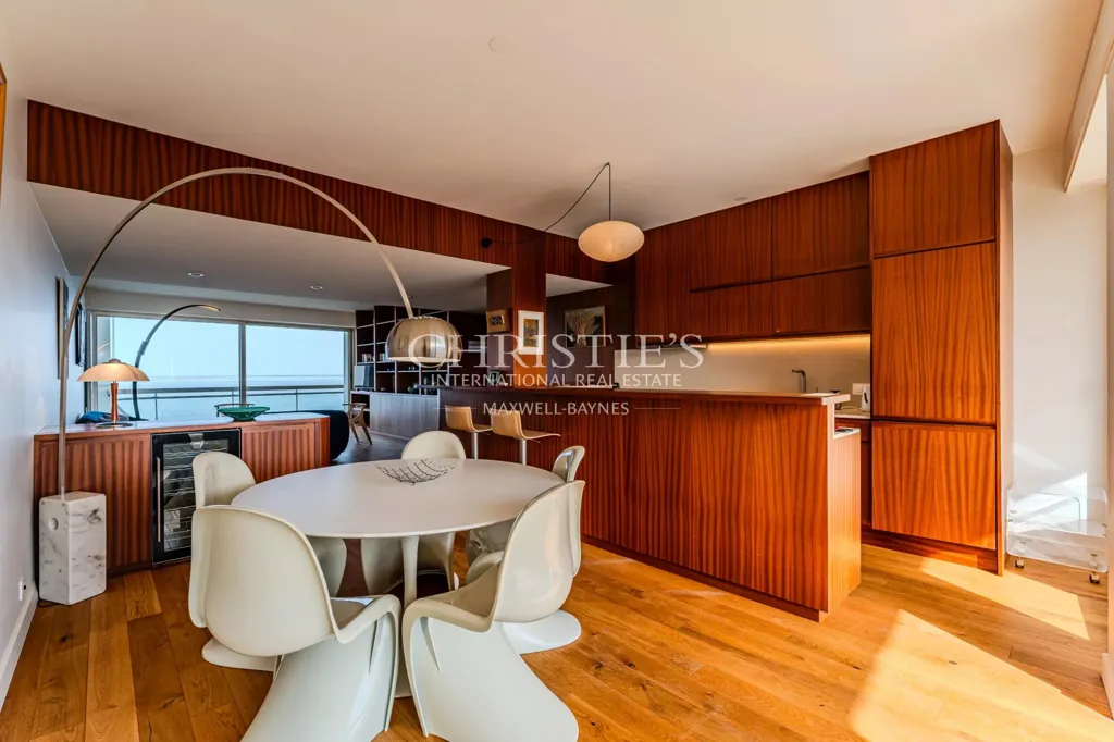 Söögituba - Luxury Apartment with Panoramic View in Prime Location