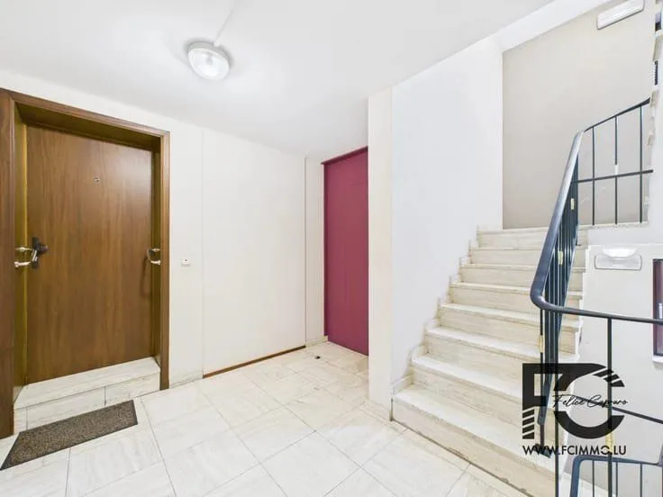 Esik - Townhouse with Multiple Units in Libramont