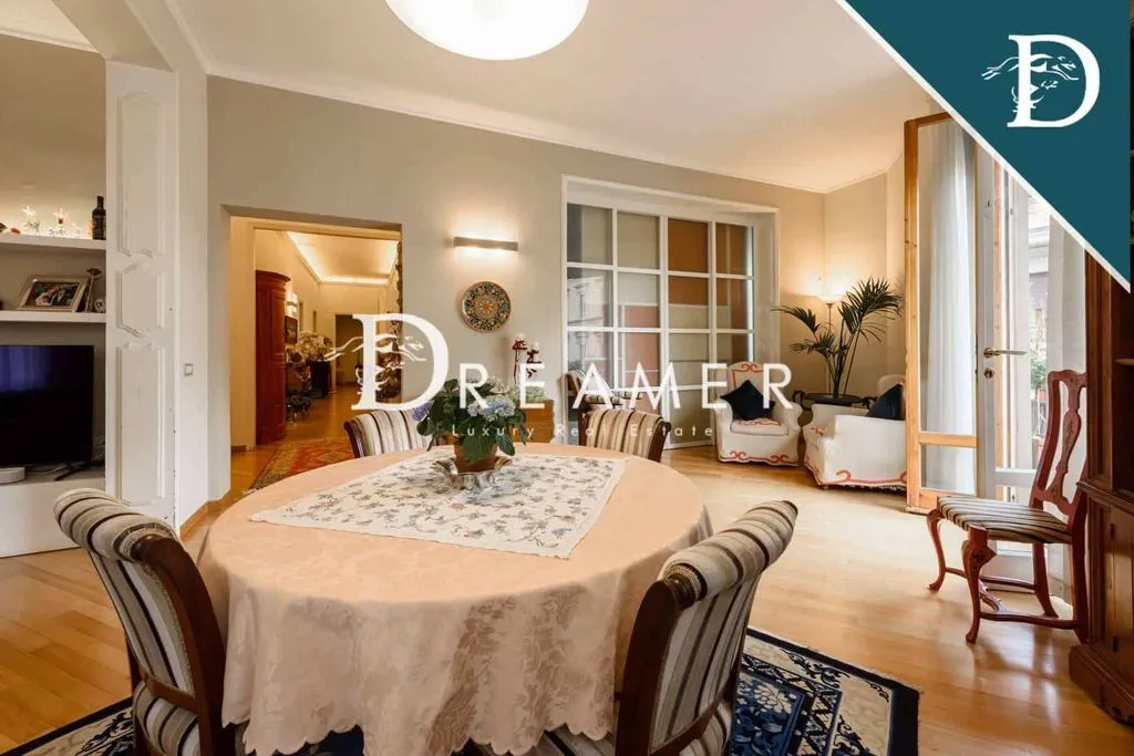 Söögituba - Luxury Apartment with Balcony in Florence