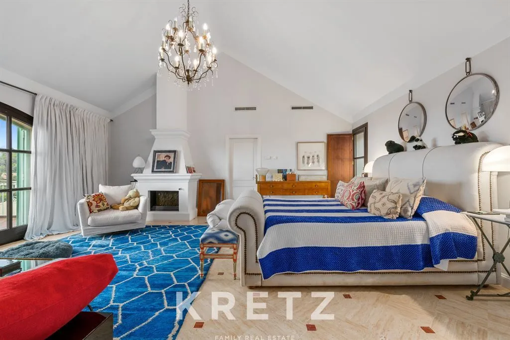 Chambres - Luxury Villa with Golf Access in Benahavís