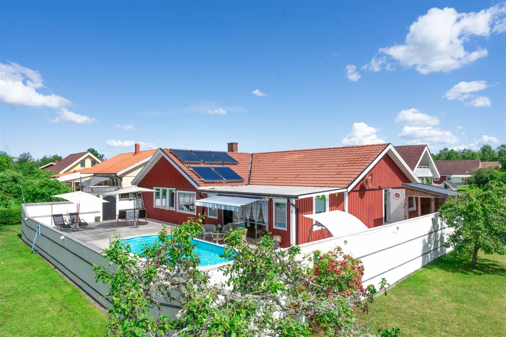 Vue aérienne - One-Storey Villa with Pool in Lerdala