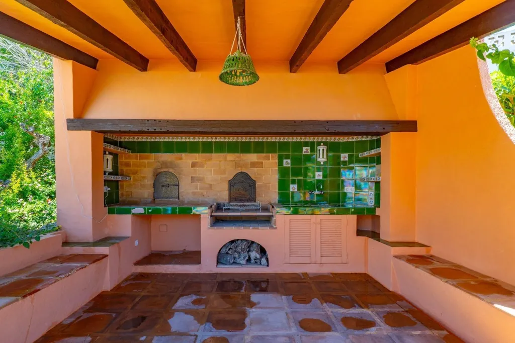 Terrasse - Mediterranean Villa with Pool in Pla del Mar