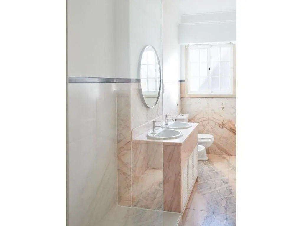 Vannitoad - Luxury Apartment in Madrid