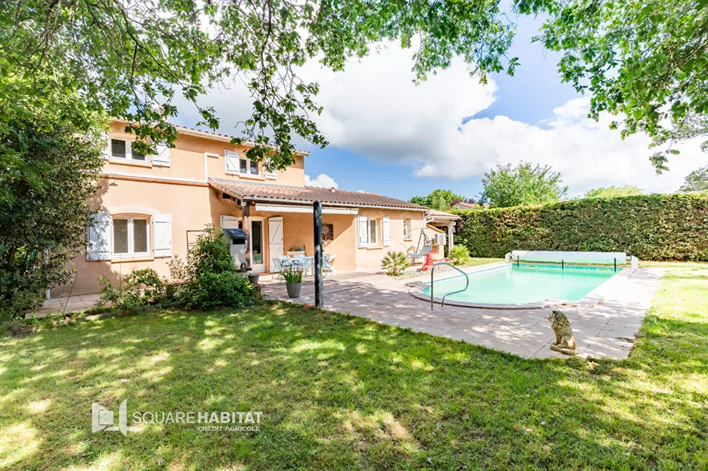 Bassein - House with Pool near Montaigut Centre