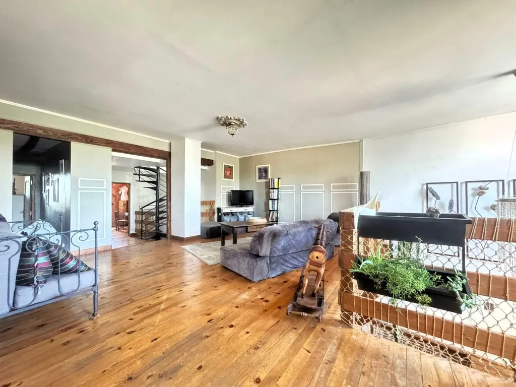 Soggiorno - Charming House with Pool in Lavernose-Lacasse