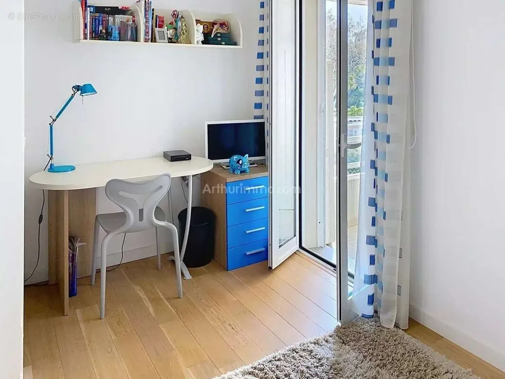 Kabinet - Spacious T4 with Terrace in Calvi Centre