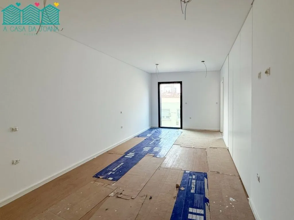 Pièces - Luxury Flat with Balcony in Aveiro