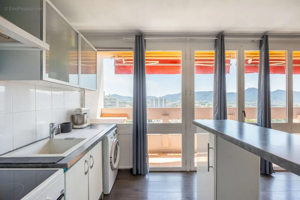 Cucina - Duplex with South View in Saint-Giniez