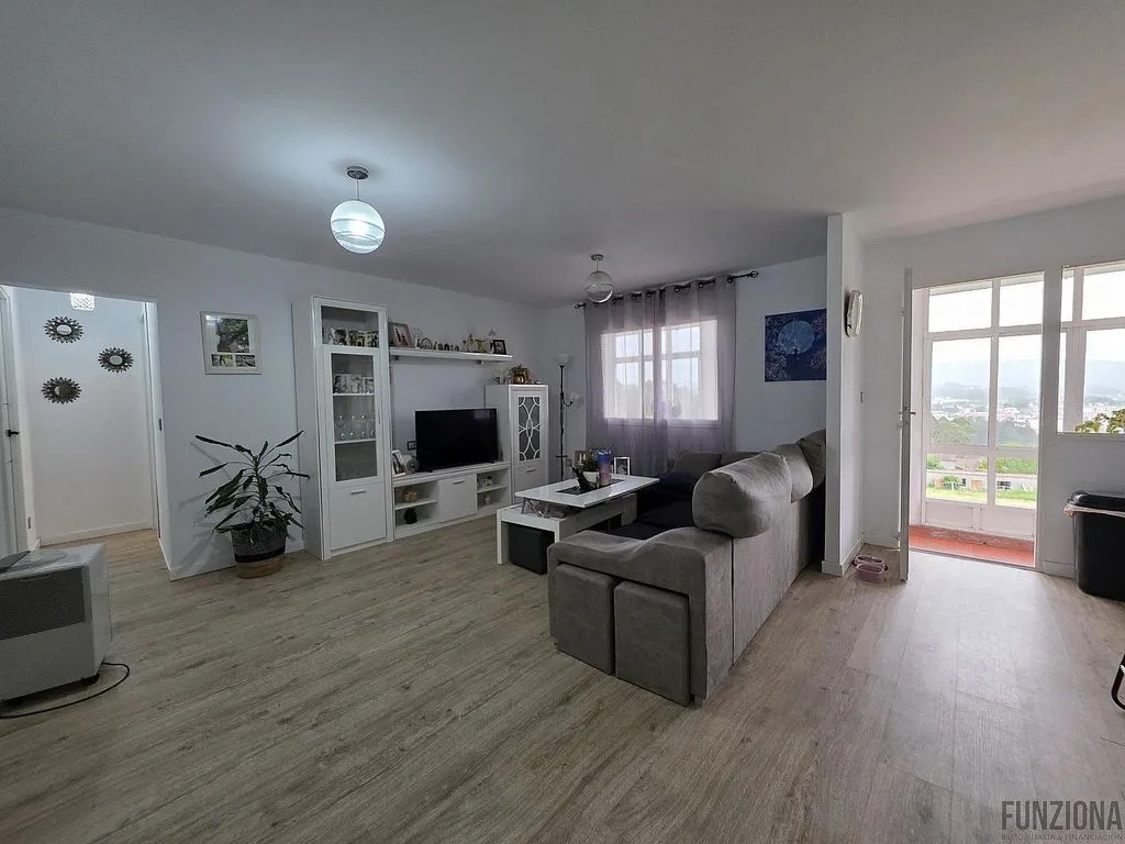 Living Room - Chalet with Pool in Rural Parishes, Lerez