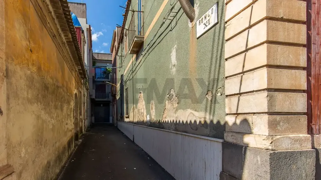 Jardin - Terraced House with Balcony in Carlentini Centre