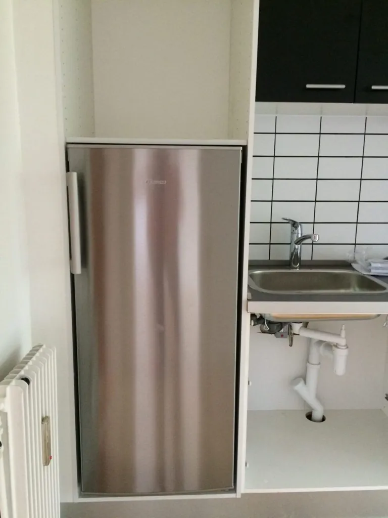 Köök - Charming 2-Bedroom Flat with Balcony in Kjellerup