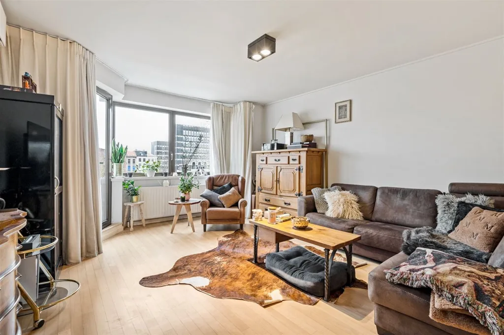 Elutuba - Duplex Apartment with Park Views in Antwerp
