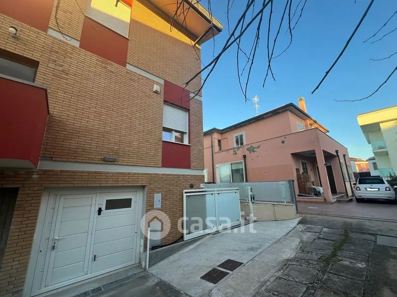 Välivaade - Seafront Semi-Detached Villa in Francavilla al Mare