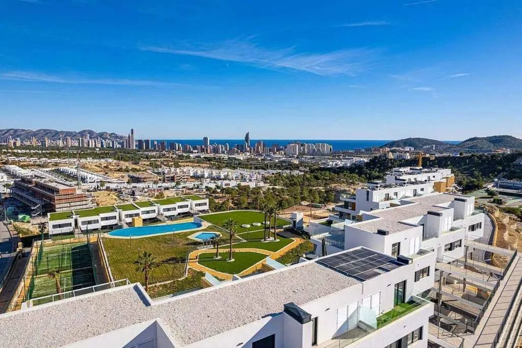 Luxury Duplex with Sea Views in Finestrat