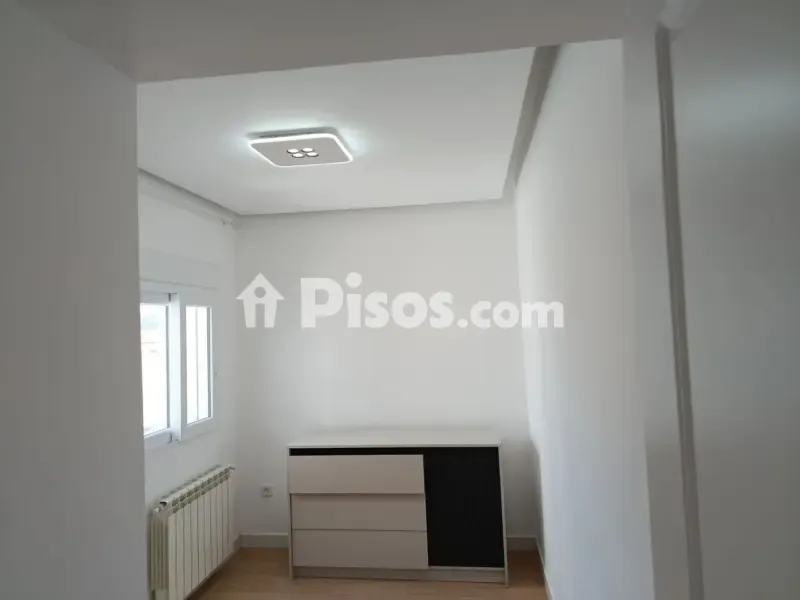 Entrée - Fully Furnished Flat with Ascensor in Latina