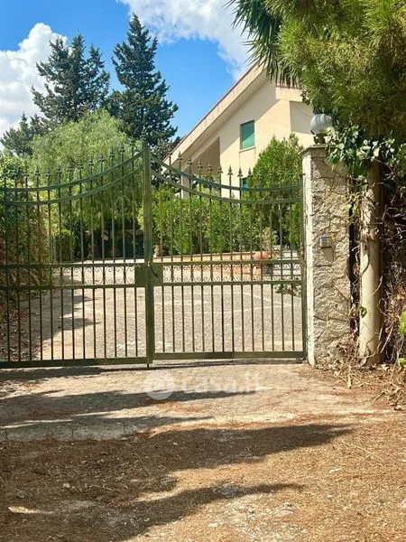 Extérieur - Villa with Garden in San Cataldo