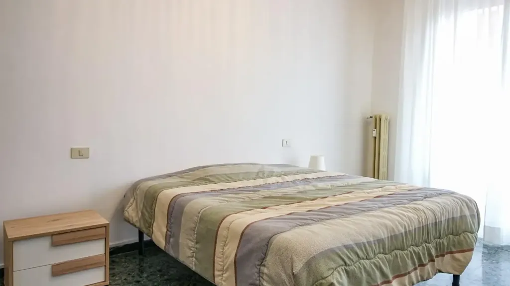 Chambres - Rented Apartment with Balcony in Pisa