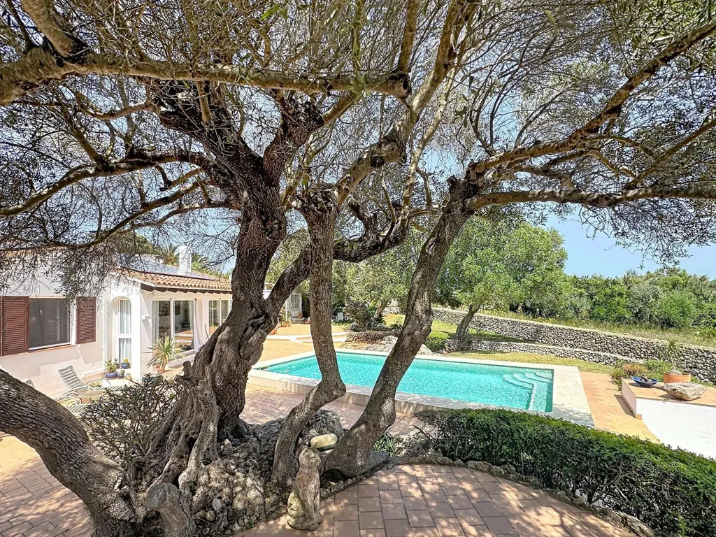 Bassein - Renovated Mediterranean House with Pool in Maó