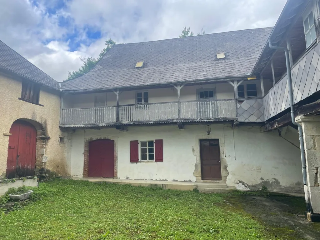 Jardin - Corps de Ferme Béarnais avec Vue à Lasseube
