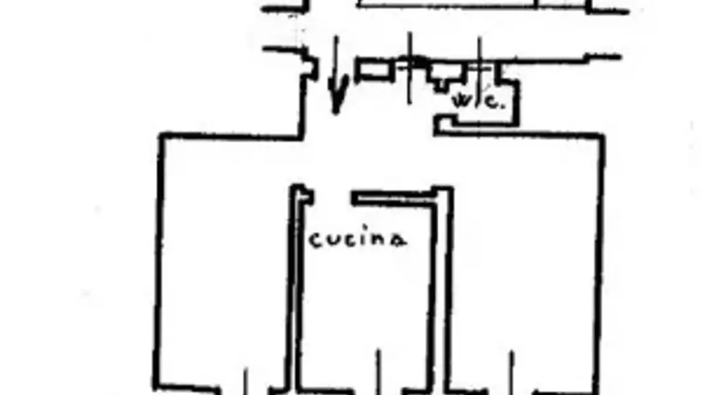 Plaan - Triplex with Balcony in Turin