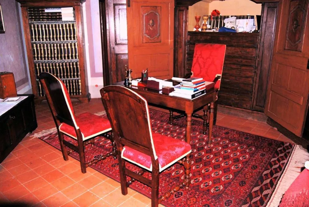 Arbeitszimmer - 11-Bedroom Neoclassical Villa in Capannori