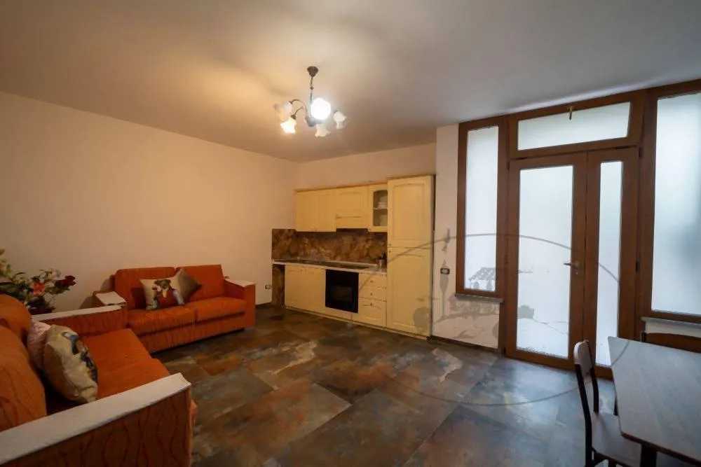 Elutuba - Rustic Villa with Garden in Figline Valdarno
