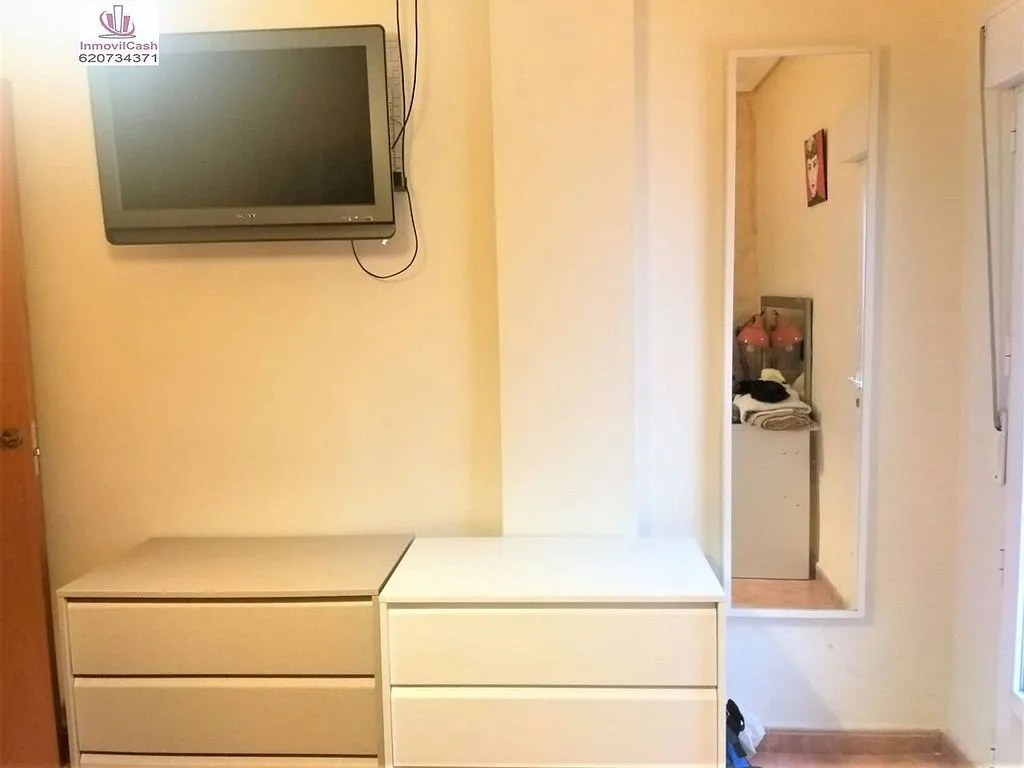Chambres - Furnished Flat with Patio in Florida Alta