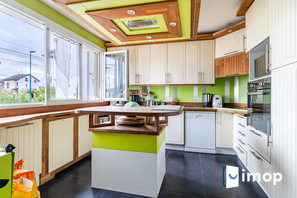 Cucina - House with Garden in Gagny