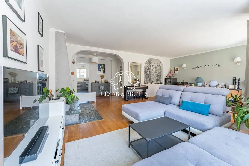 Elutuba - Luxury Flat with Balcony in Lyon's 7th Arrondissement