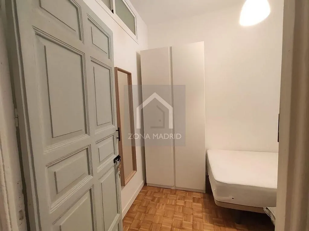 Chambres - Apartment with Balconies to Plaza de Chueca, Madrid