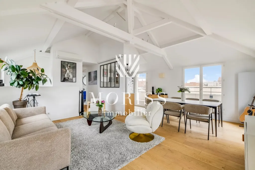 Elutuba - Duplex with Cathedral Ceiling and Eiffel View in Saint-Ouen