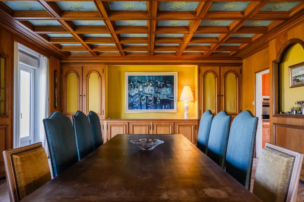 Salle à manger - Villa en Pierre Face à la Mer à Landéda