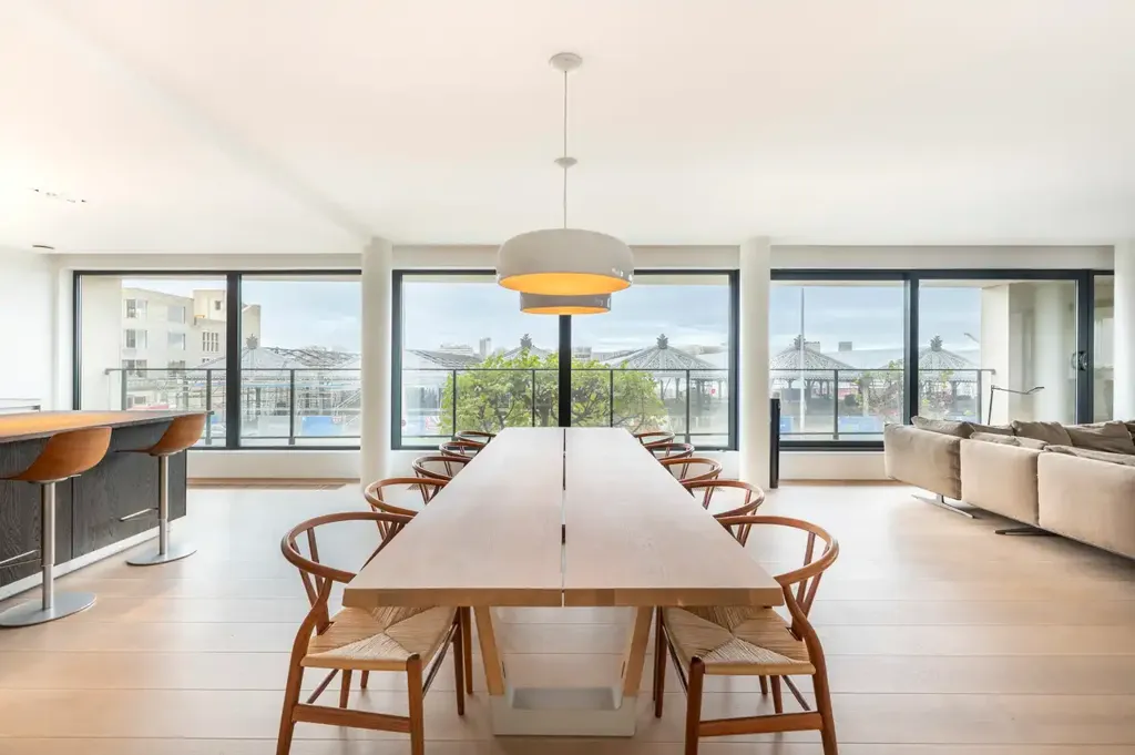 Dining Room - Bright Apartment with River Views in Antwerp