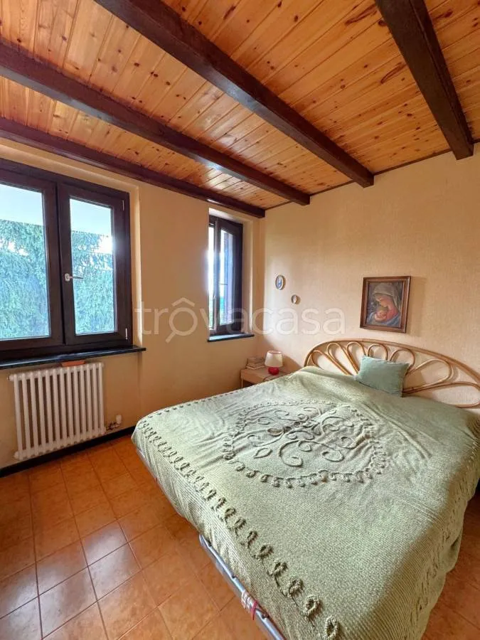 Magamistoad - Rustic Apartment with Mountain View in Roburent