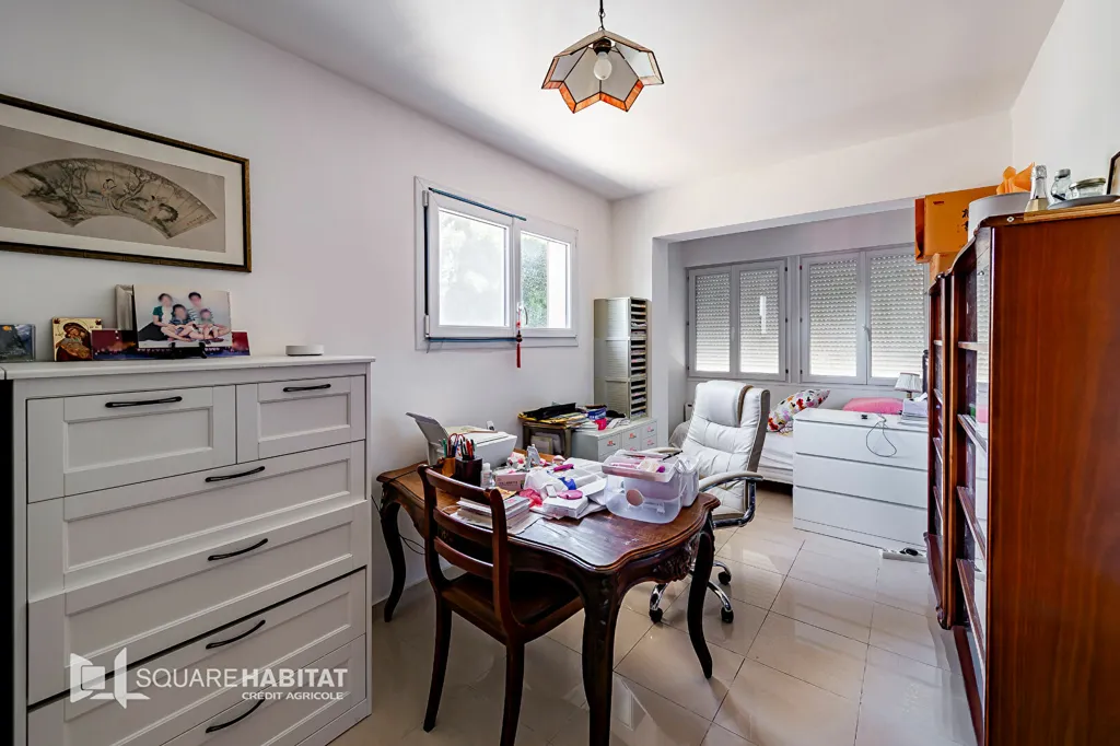 Bureau - Maison familiale avec jardin à Eysines