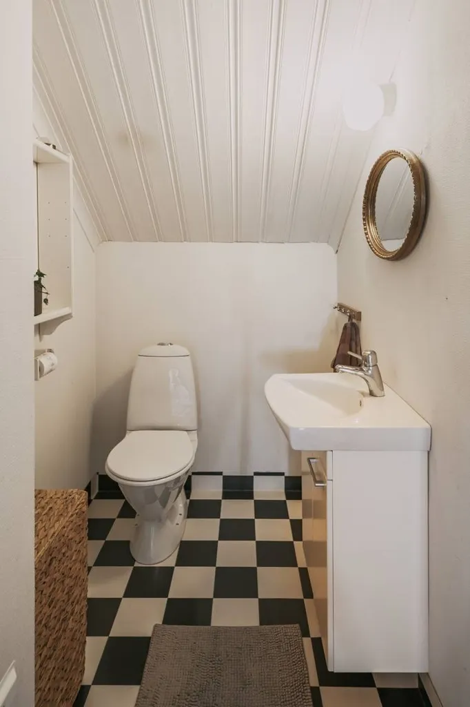 Salles de bain - Charming Red Villa with Countryside View in Jula