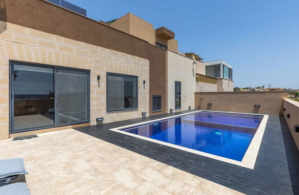 Piscina - Casa con 4 camere a Iklin