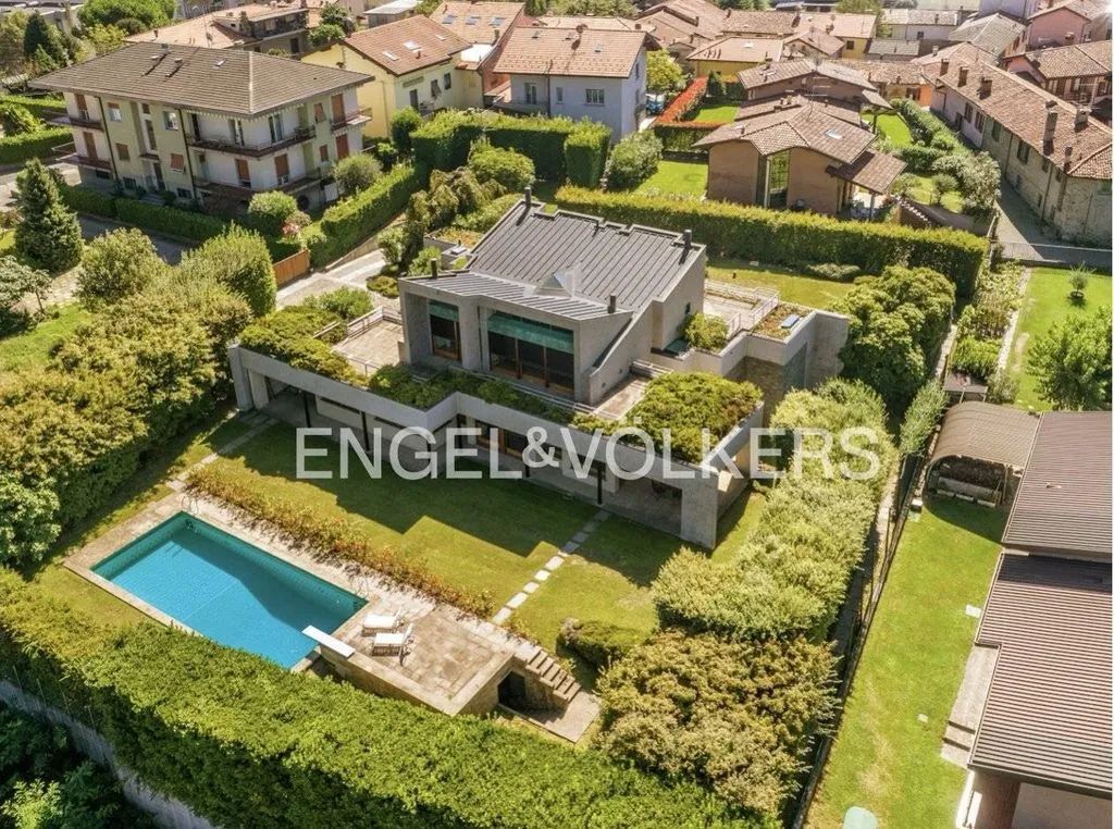 Õhuvaade - Luxury Villa with Pool in Lipomo, Lombardy