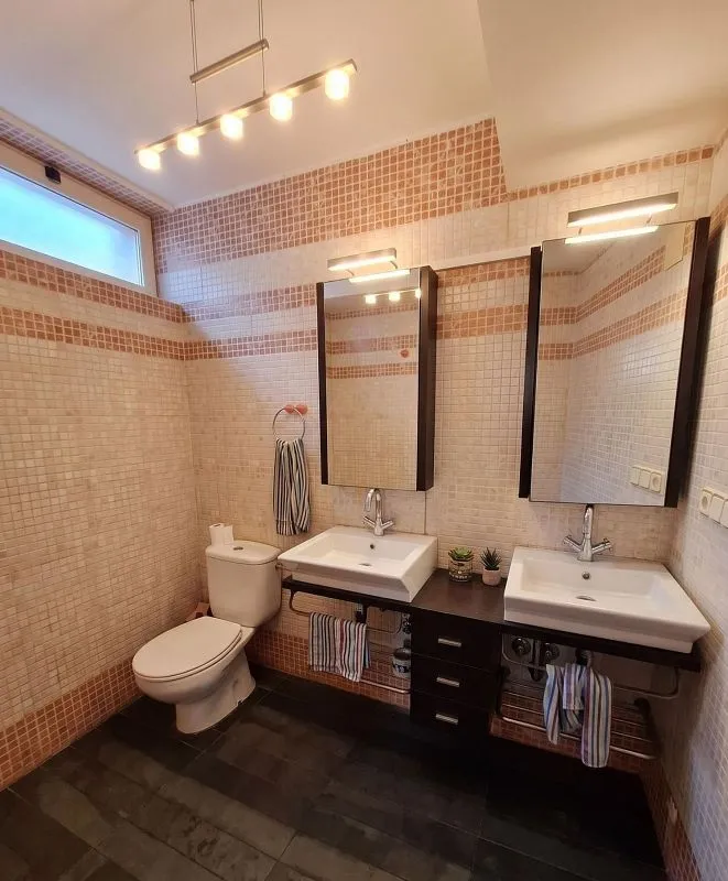 Vannitoad - Detached House with Spa in Elche