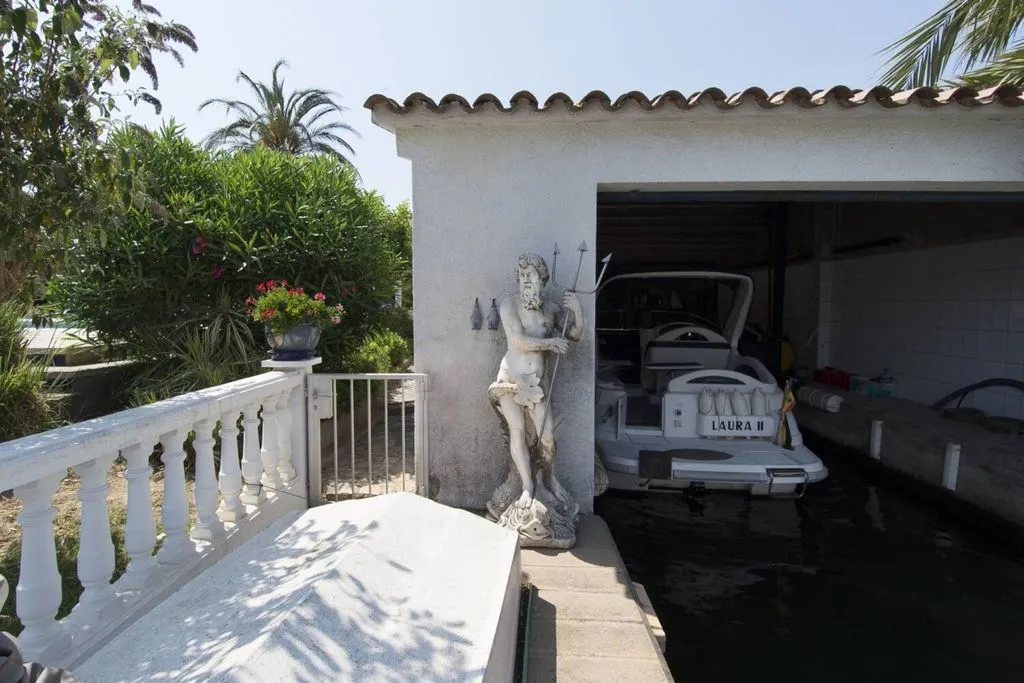 Terrasse - Luxury Detached House with Mooring in Empuriabrava
